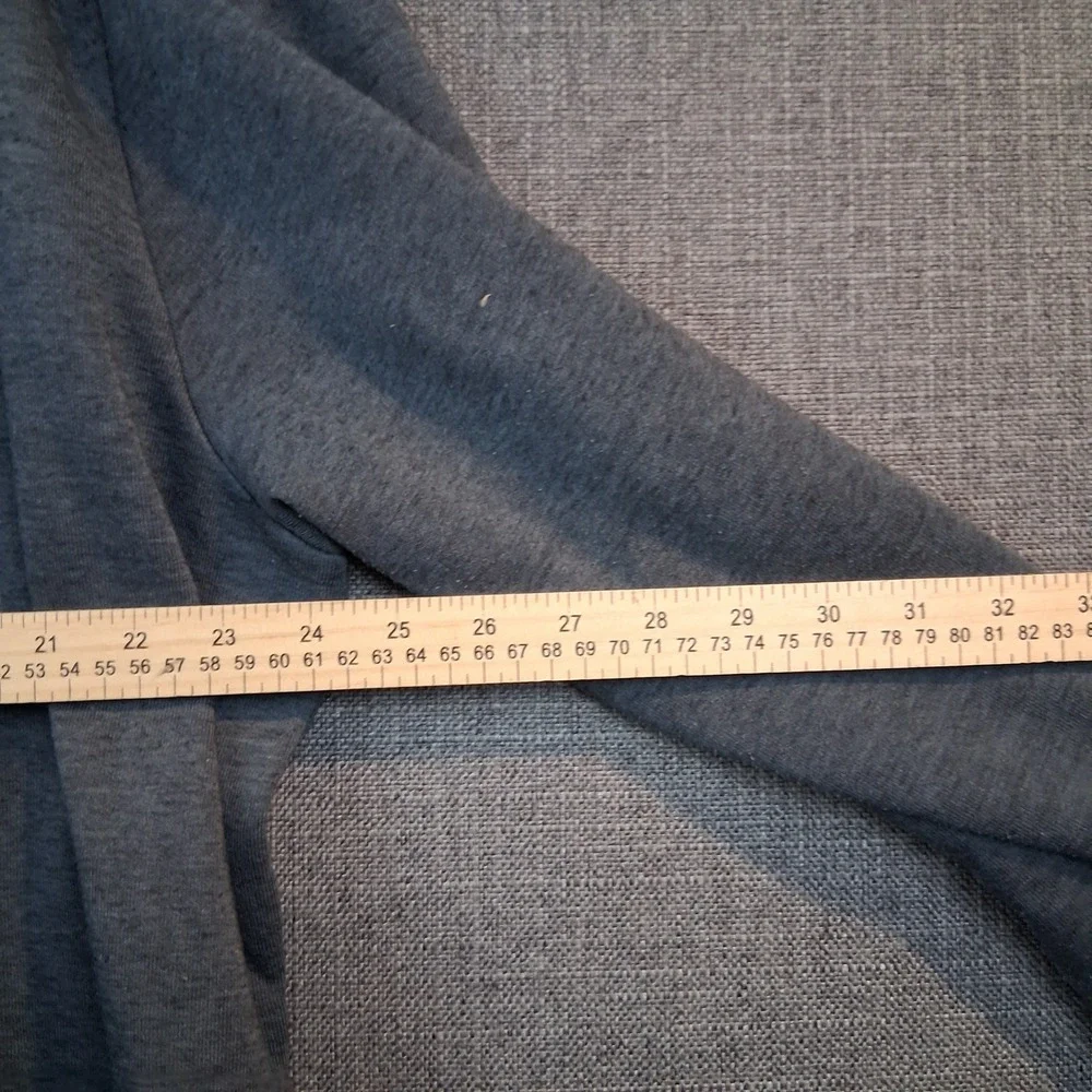 The North Face Mens XXL Heather Gray Crew Neck Logo Patch Sweatshirt Pullover